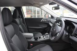 2024 Mitsubishi
Outlander ES