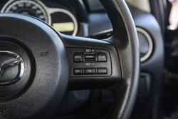 2013 Mazda
2 Neo Sport