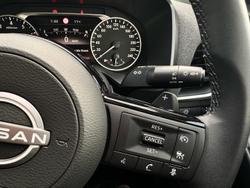 2025 Nissan
QASHQAI ST-L