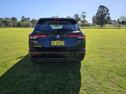 2024 Mitsubishi Outlander ES