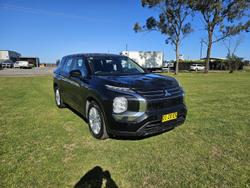 2024 Mitsubishi Outlander ES ZM MY24 Black Diamond