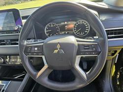 2024 Mitsubishi Outlander ES ZM MY24 Black Diamond