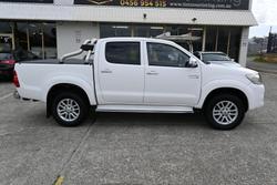 2014 Toyota
                Hilux SR5