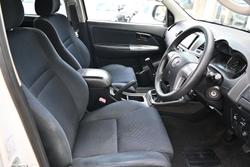 2014 Toyota
                Hilux SR5