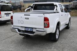 2014 Toyota
                Hilux SR5