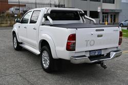 2014 Toyota
                Hilux SR5