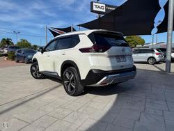 2022 Nissan
                X-TRAIL Ti