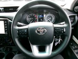2020 Toyota
Hilux SR