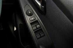2015 Mazda
2 Maxx