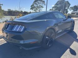 2015 Ford
Mustang Fastback SelectShift