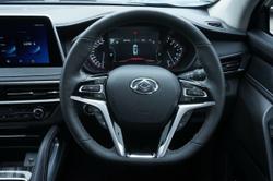 2024 LDV
                D90 Executive