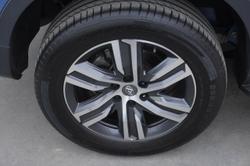 2024 LDV
                D90 Executive