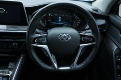 2022 LDV
D90 Executive