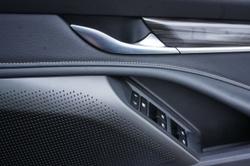 2022 LDV
D90 Executive