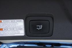 2022 LDV
D90 Executive