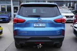 2022 LDV
D90 Executive