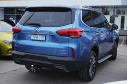 2022 LDV
D90 Executive