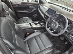 2024 Nissan
X-TRAIL ST-L