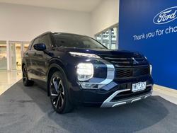 2022 Mitsubishi
                Outlander Exceed