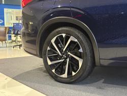 2022 Mitsubishi
                Outlander Exceed