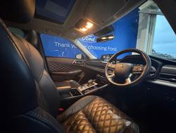 2022 Mitsubishi
                Outlander Exceed