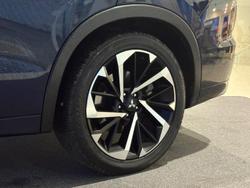 2022 Mitsubishi
                Outlander Exceed