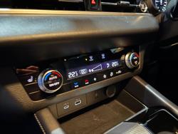 2022 Mitsubishi
Outlander Exceed