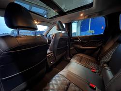 2022 Mitsubishi
Outlander Exceed