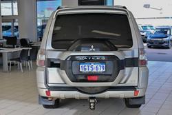 2018 Mitsubishi
Pajero GLS