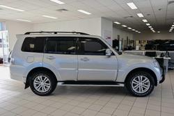 2018 Mitsubishi
Pajero GLS