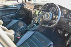 2016 Volkswagen
Golf R