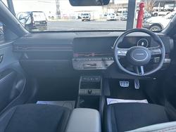 2025 HYUNDAI
                SX2 KONA 