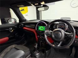 2018 MINI
Hatch Cooper S