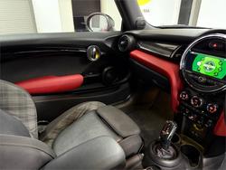 2018 MINI
Hatch Cooper S