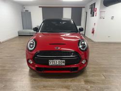 2018 MINI
Hatch Cooper S