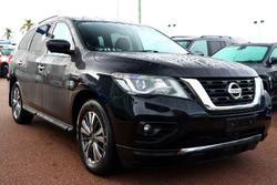 2019 Nissan
Pathfinder ST-L