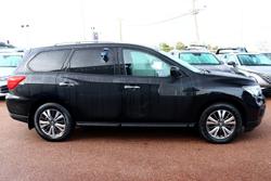 2019 Nissan Pathfinder ST-L