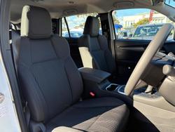 2025 Isuzu
MU-X LS-M
