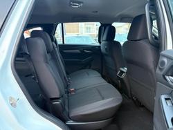 2025 Isuzu
MU-X LS-M