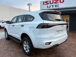 2025 Isuzu
MU-X LS-M