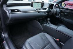 2021 Lexus
ES ES300h Sports Luxury