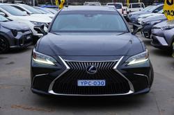 2021 Lexus
ES ES300h Sports Luxury
