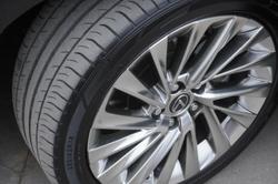 2021 Lexus
ES ES300h Sports Luxury