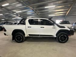 2019 Toyota
Hilux Rugged
