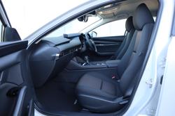 2024 Mazda
3 G20 Pure