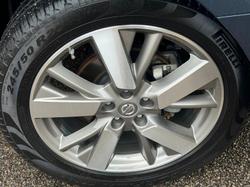 2017 Nissan
Pathfinder Ti