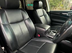 2017 Nissan
Pathfinder Ti