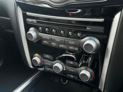 2017 Nissan
Pathfinder Ti