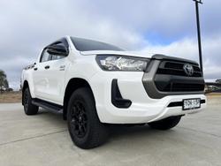 2022 Toyota
Hilux SR Hi-Rider