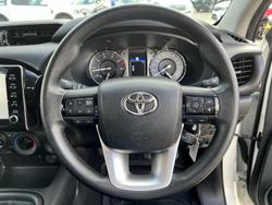 2022 Toyota
Hilux SR Hi-Rider